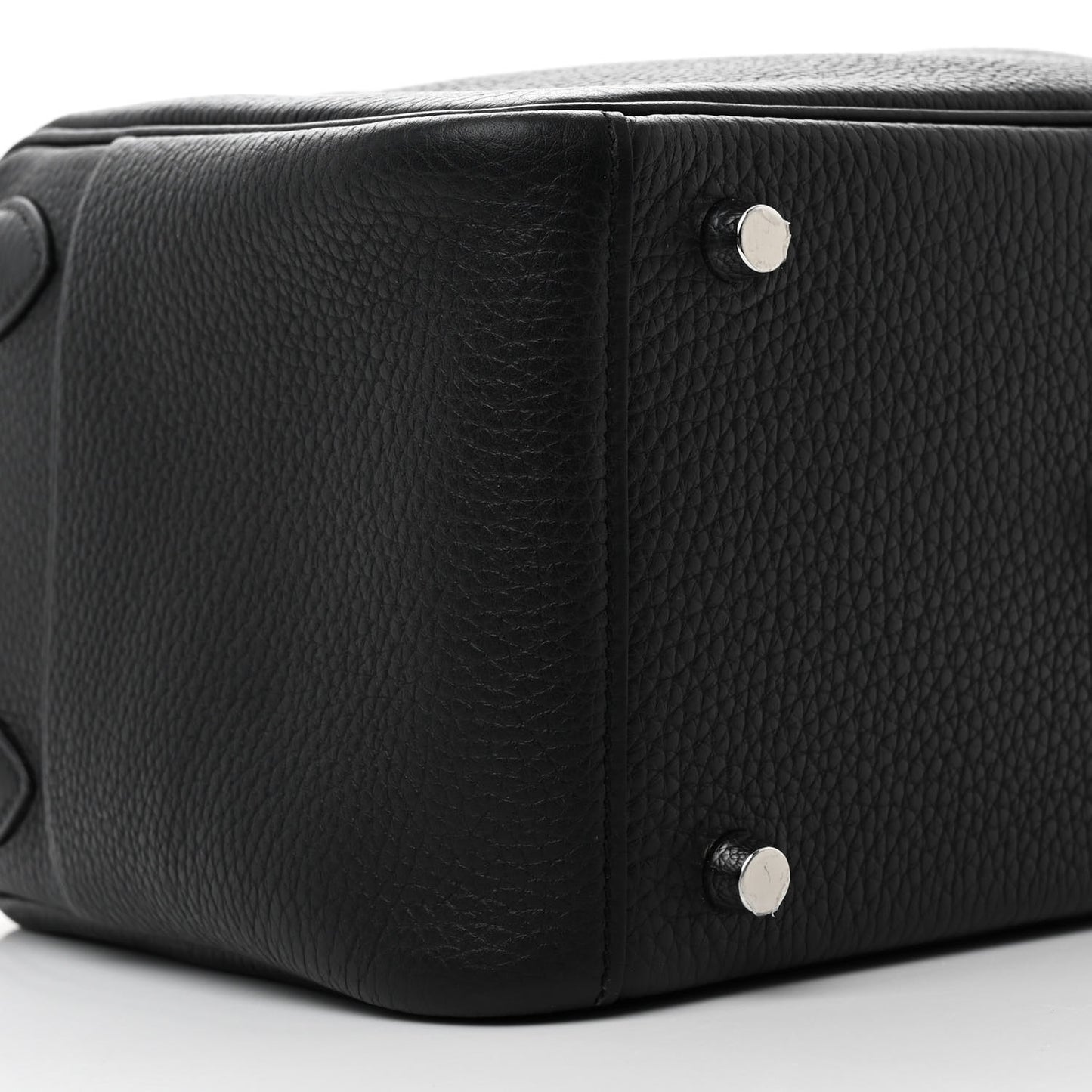 Taurillon Clemence Lindy 26 Black
