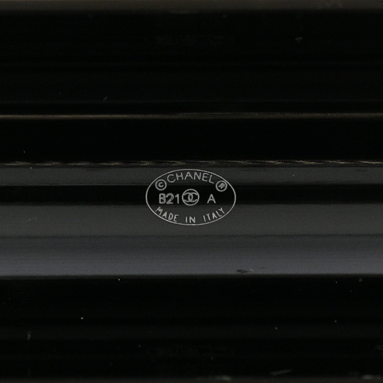 Chanel Resin Crystal Pearl Airpods Holder Necklace Black Pearly White 5 of 5