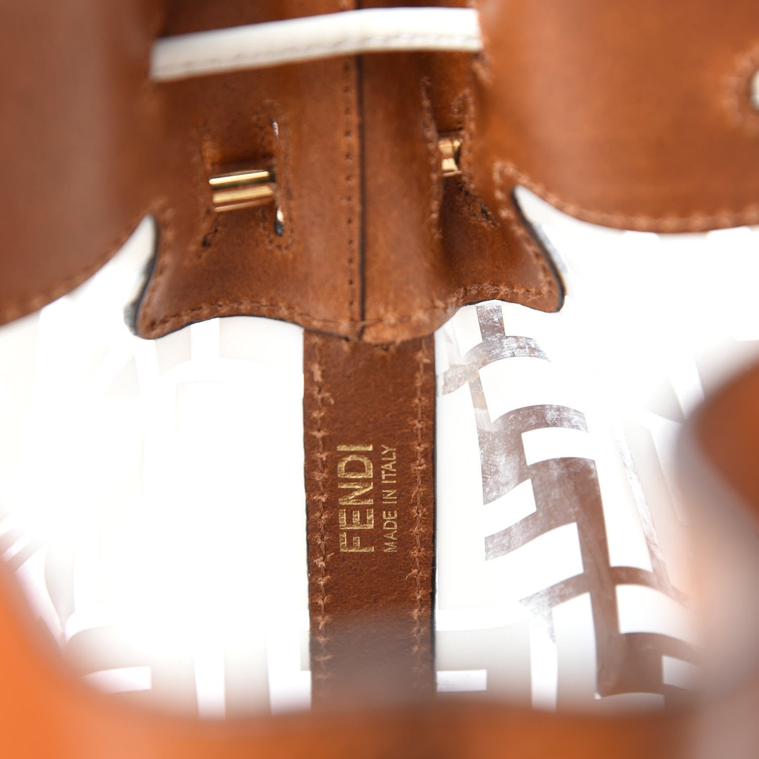 Fendi TPU FF Vitello Aura F is Fendi Grande Mon Tresor Bucket Bag White Cuoio 14 of 22