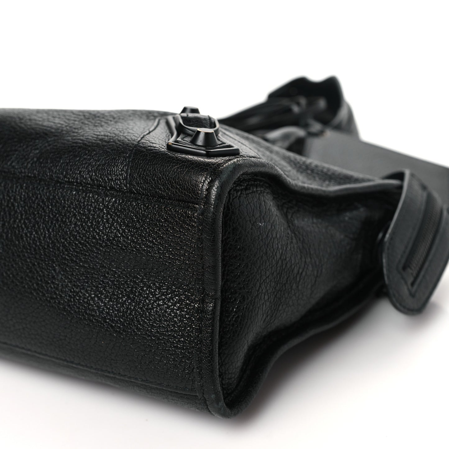 Chevre Black Metallic Edge Hardware S City Black