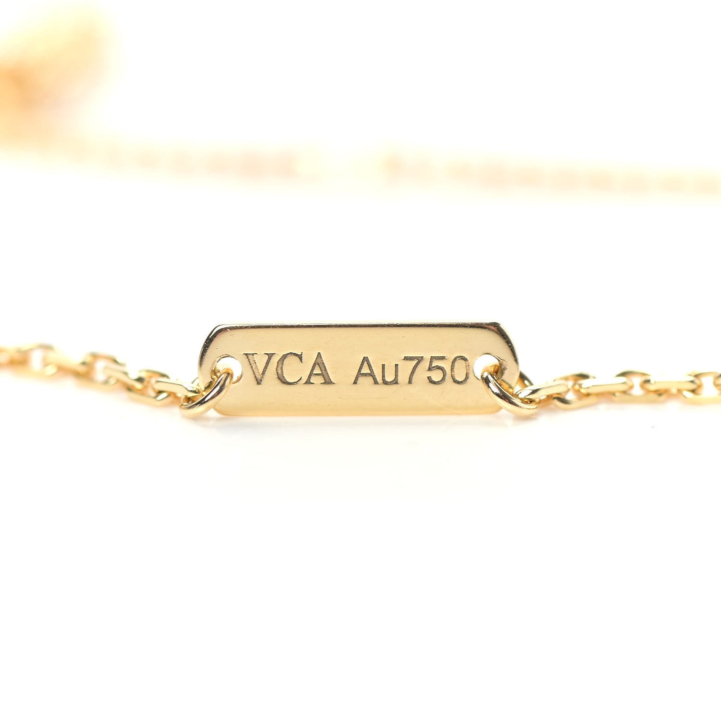 18K Yellow Gold Mother of Pearl Vintage Alhambra Pendant Necklace