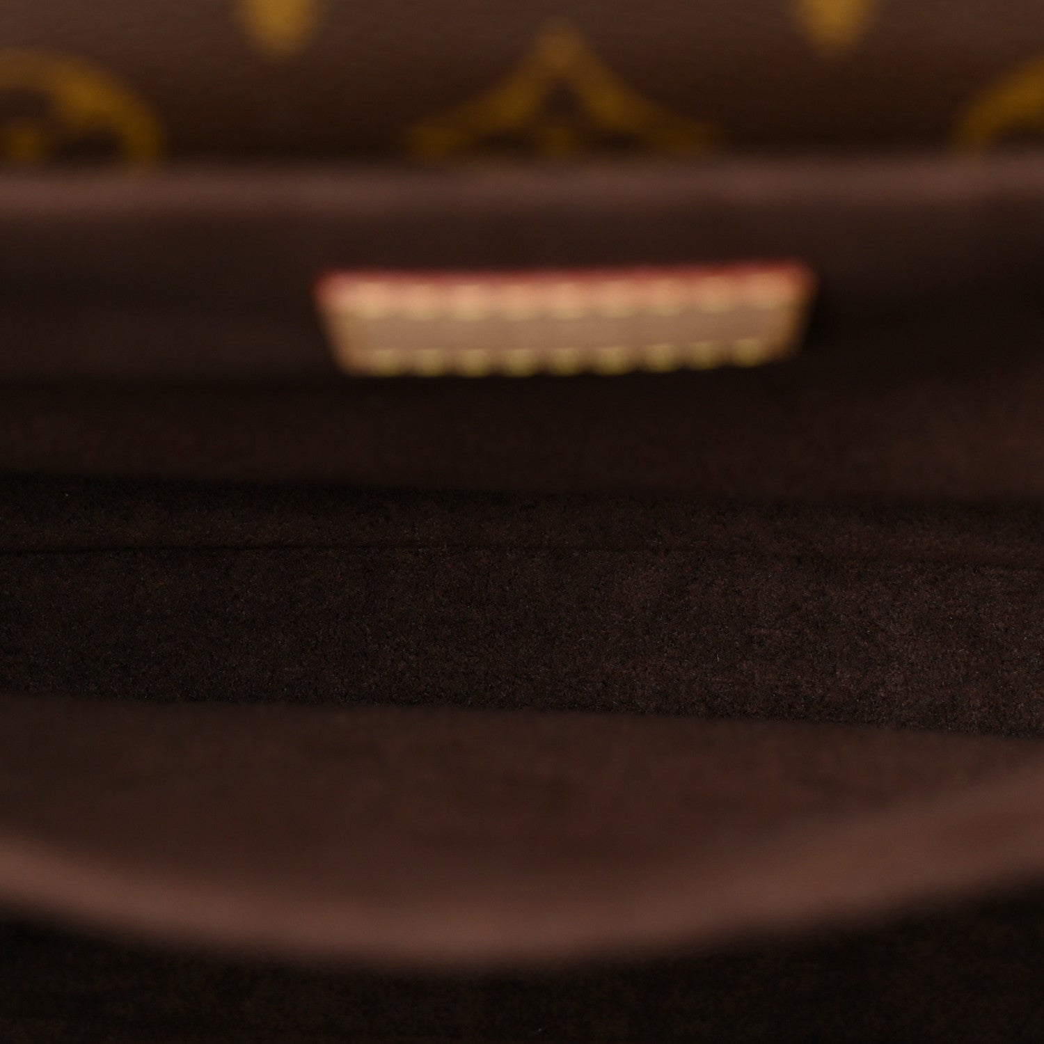 Louis Vuitton Monogram Pochette Metis 5 of 12