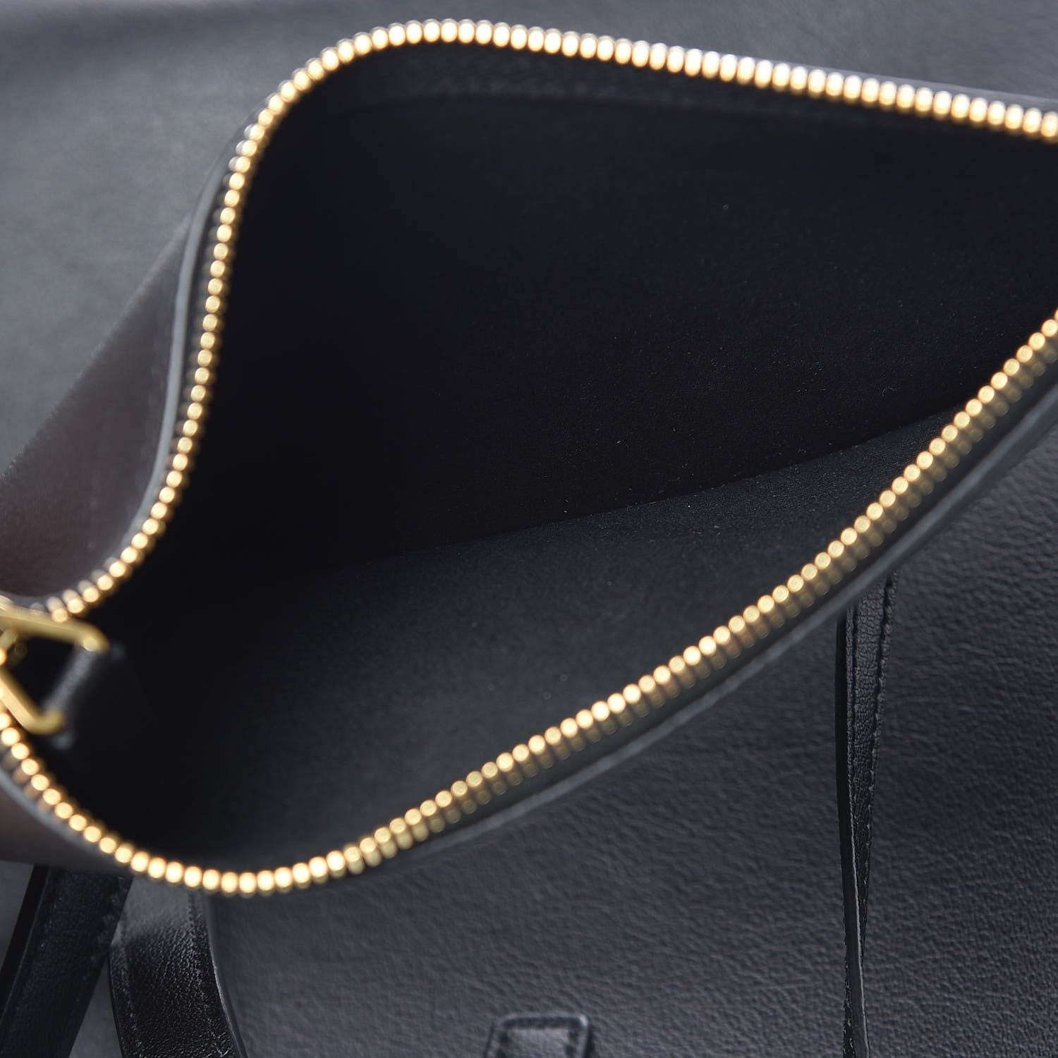 Saint Laurent Calfskin Large Shopping Tote Black 9 of 11