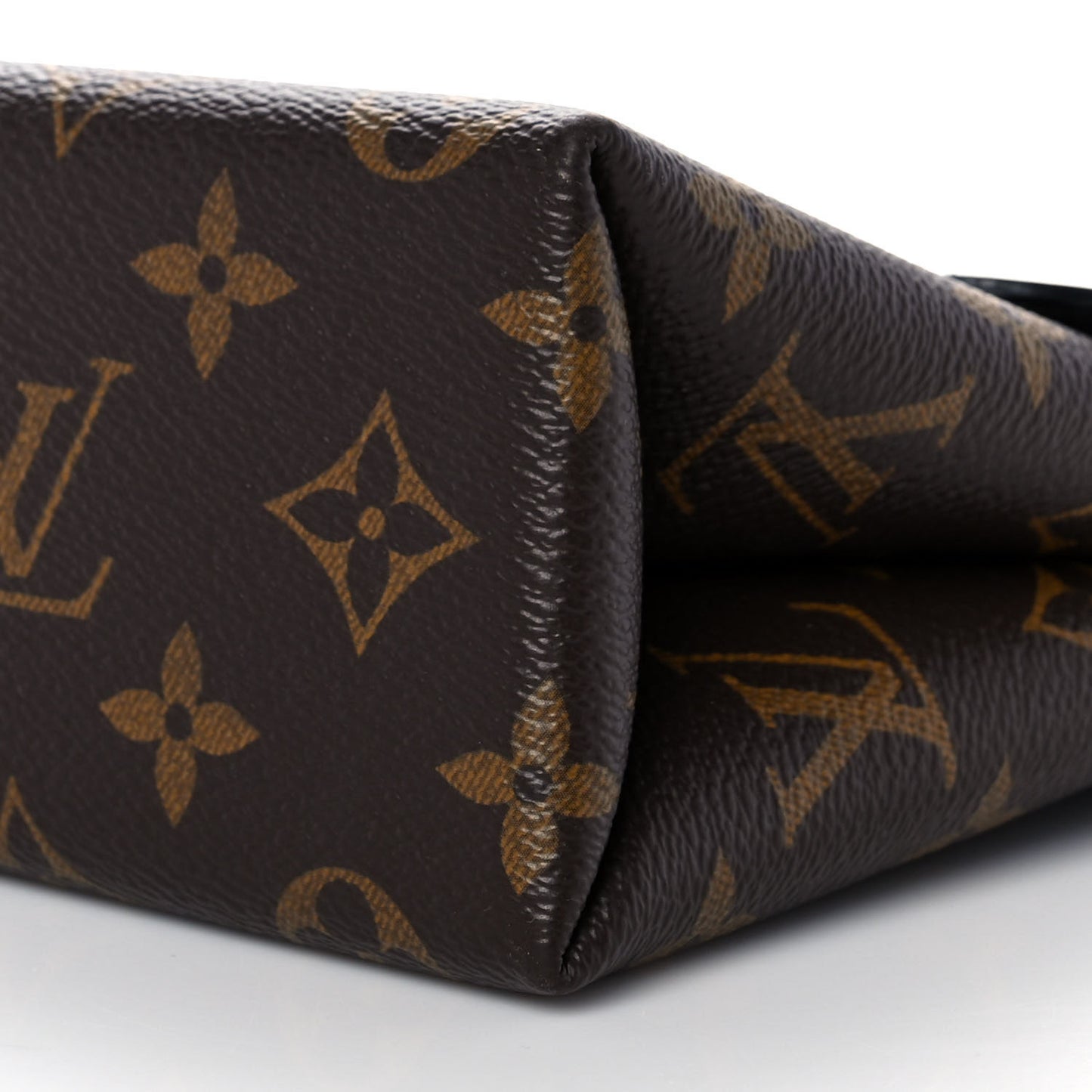 Monogram Locky BB Black