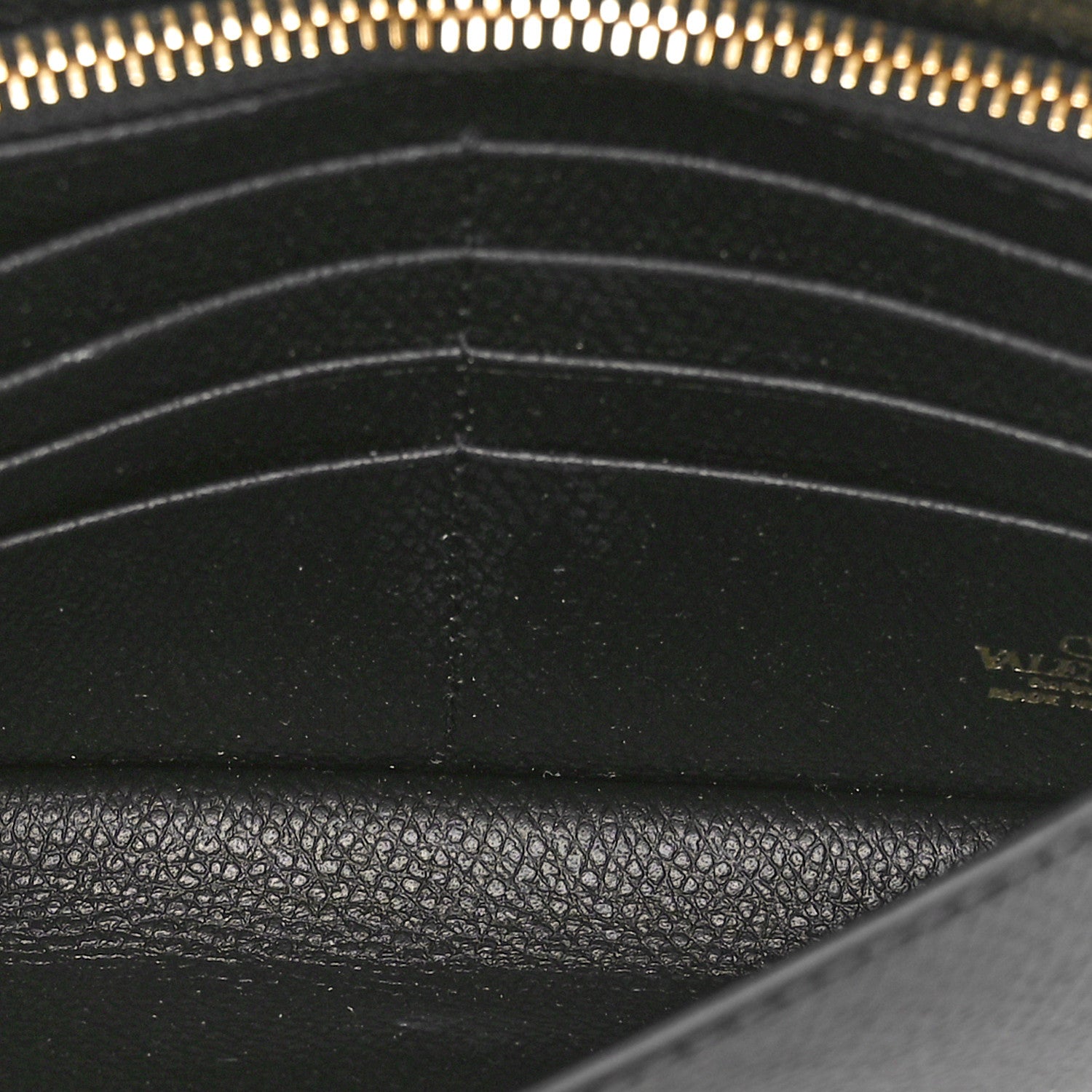 Valentino Garavani Grainy Calfskin VLogo Top Handle Wallet With Chain Black 5 of 10