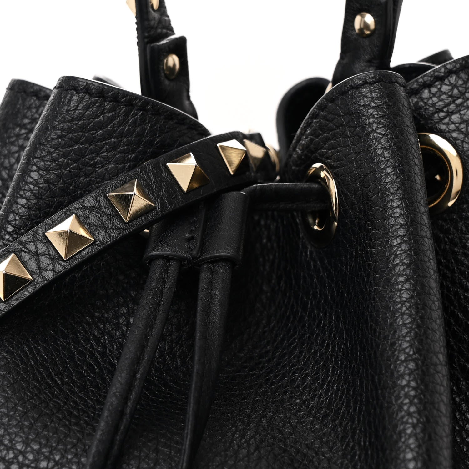 Valentino Garavani Pebbled Calfskin Small Rockstud Bucket Bag Black 7 of 9