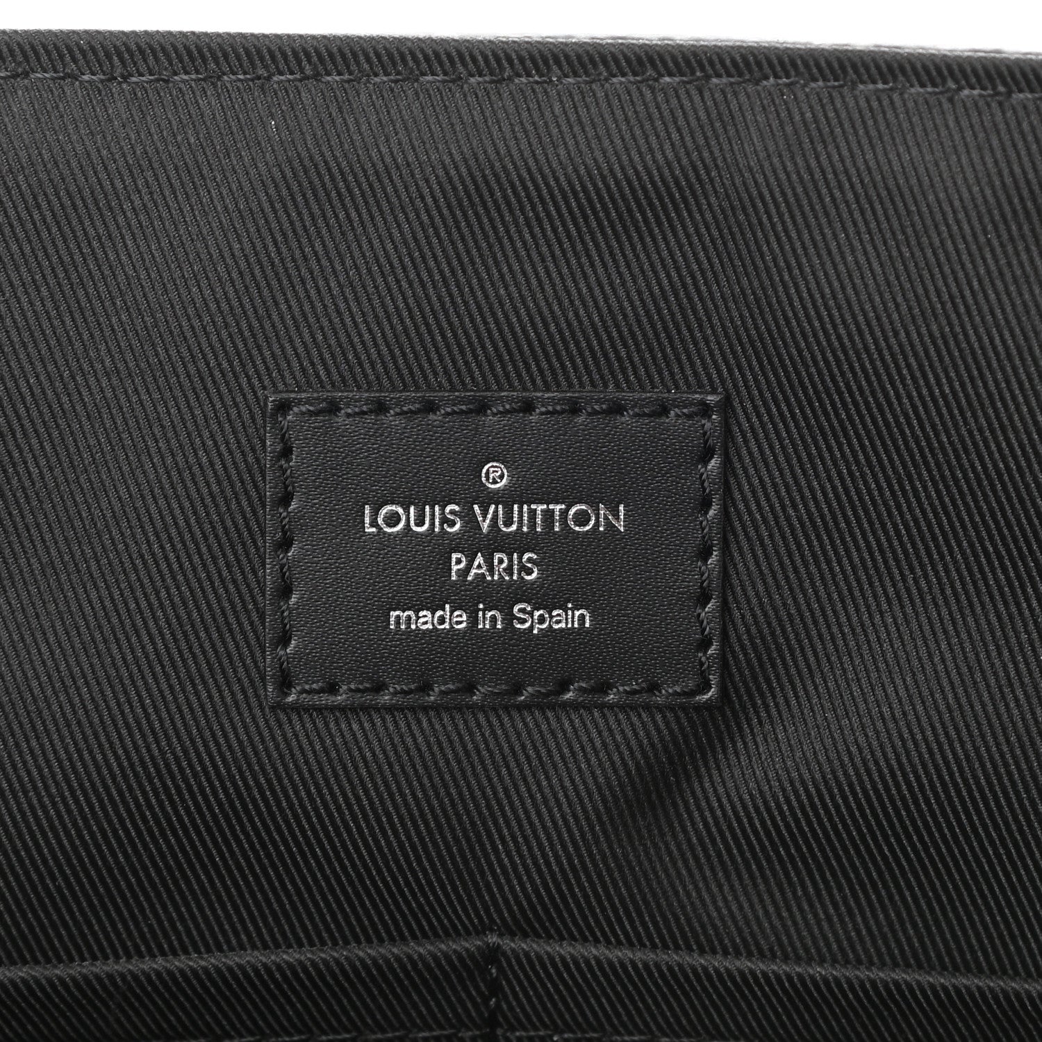 Louis Vuitton Monogram Eclipse District MM 6 of 9
