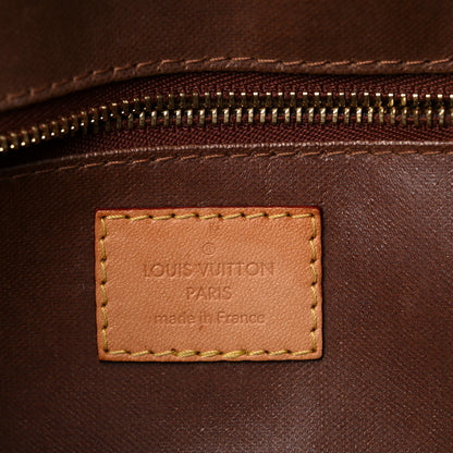 Louis Vuitton Monogram Toiletry Bag 25 8 of 22