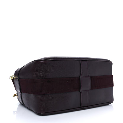 Louis Vuitton Taiga Reporter Messenger Acajou 4 of 8
