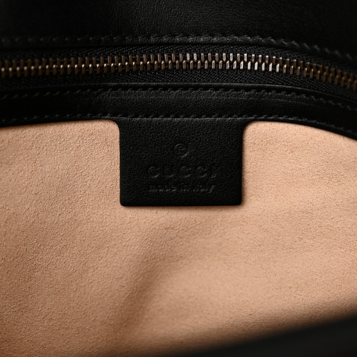 Calfskin Matelasse Medium GG Marmont Shoulder Bag Black