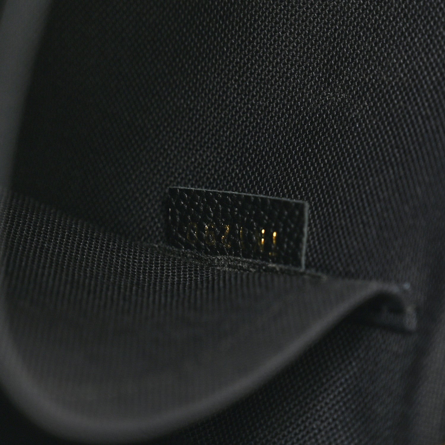 Louis Vuitton Empreinte Daily Pouch Black 7 of 8