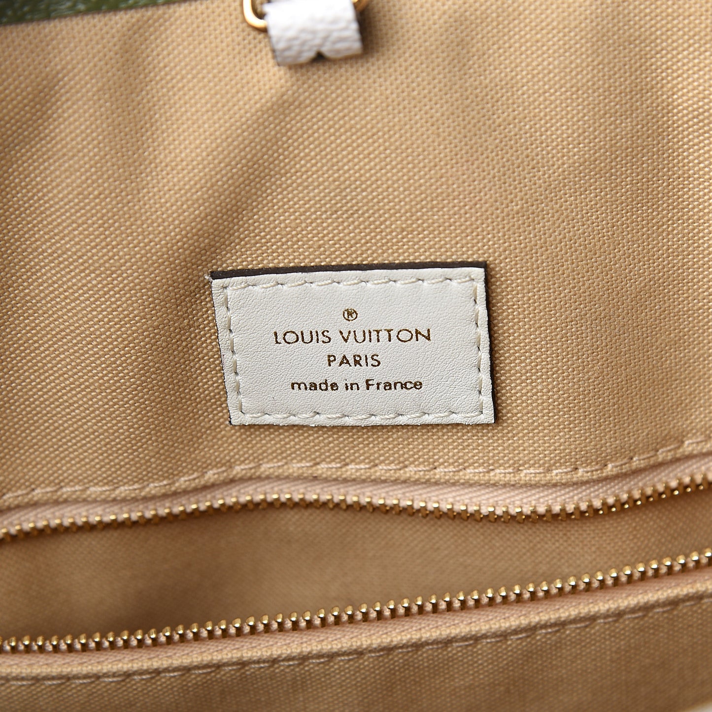 Monogram Giant Onthego GM Kaki Beige
