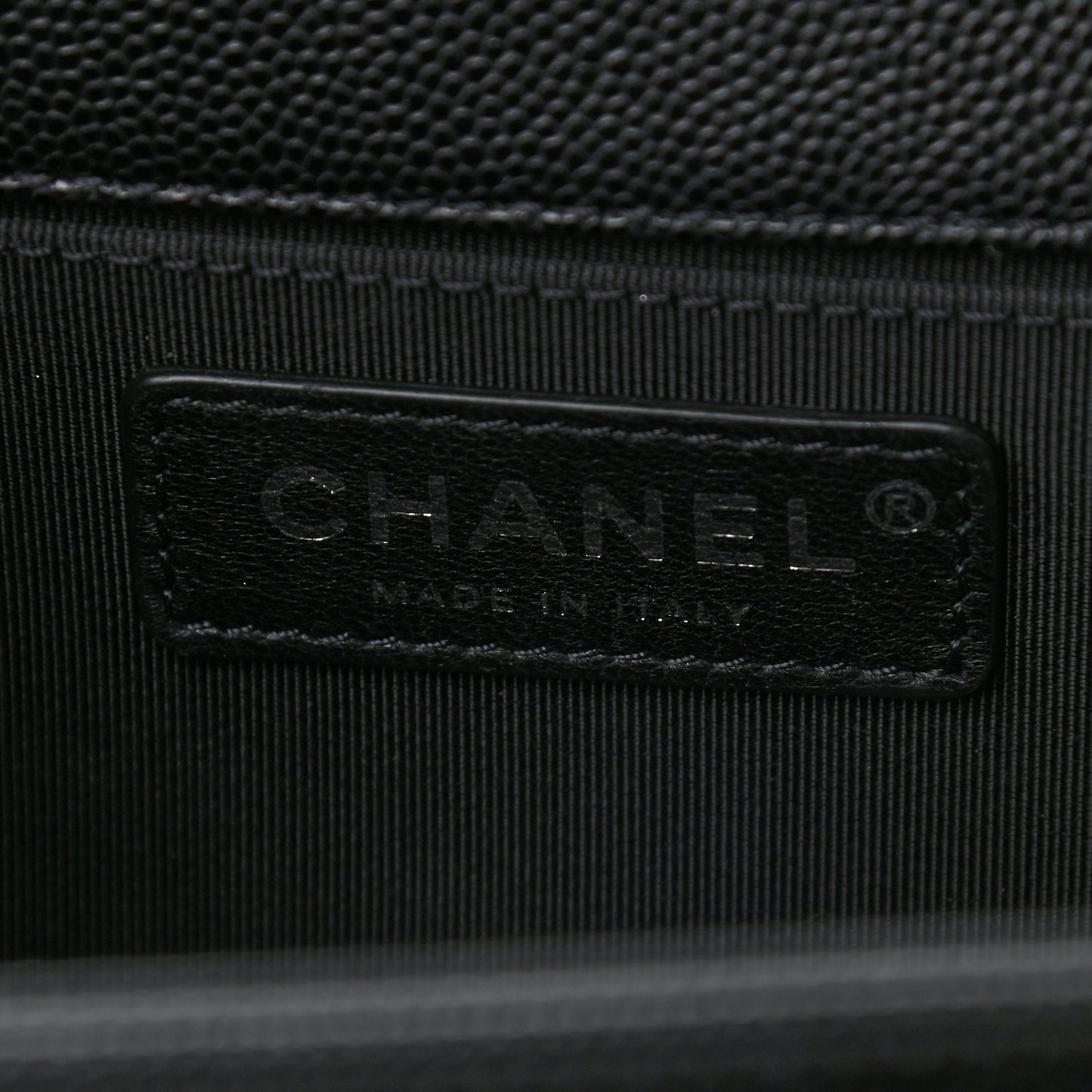 Caviar Quilted Medium Boy Flap Black