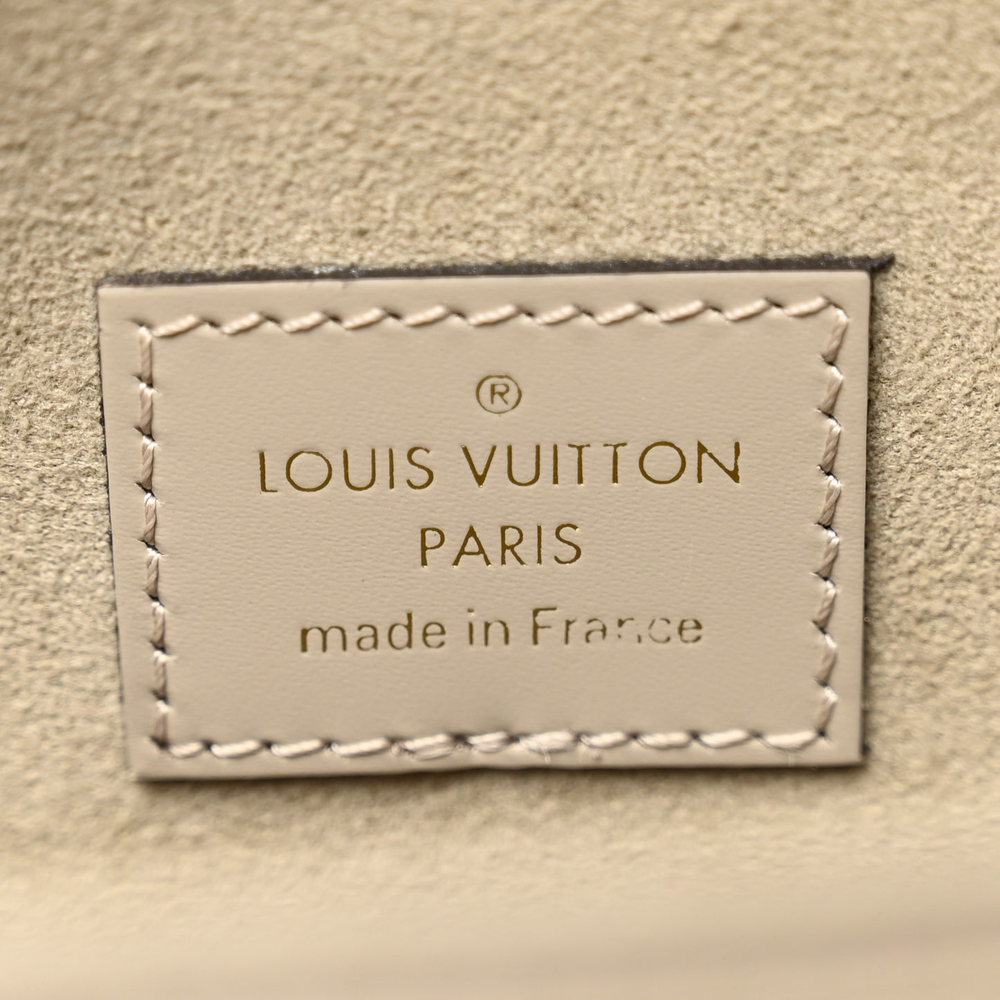 Epi Felicie Pochette Chain Wallet Galet
