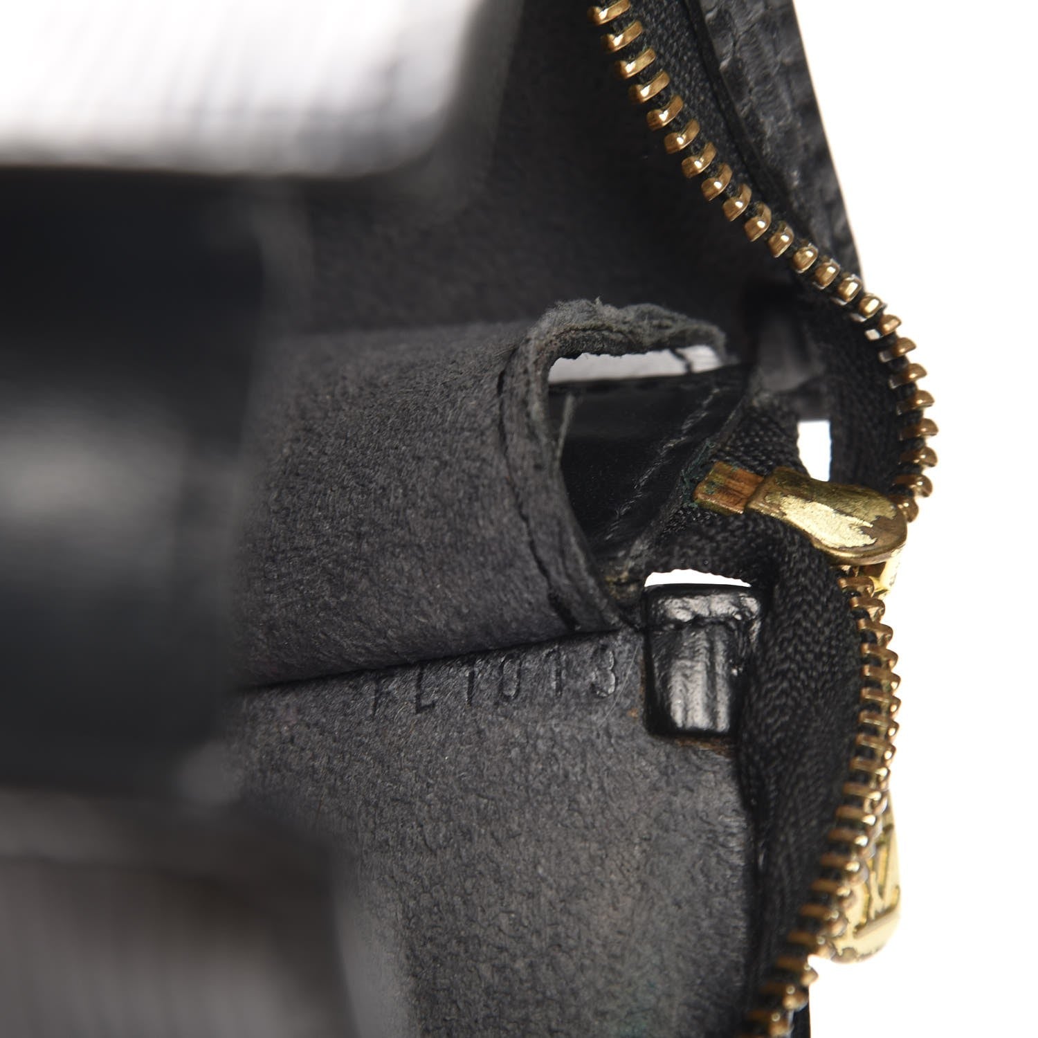 Louis Vuitton Epi Bucket Pochette Accessories Black 7 of 9