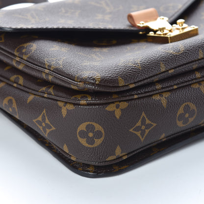Louis Vuitton Monogram Pochette Metis 5 of 9