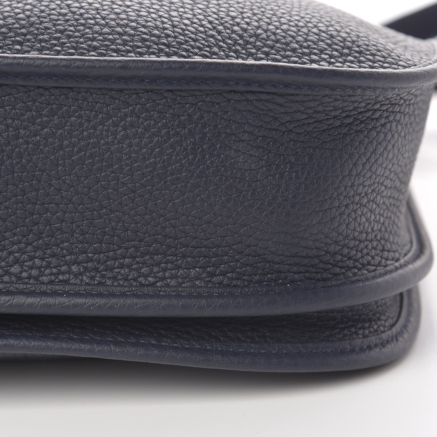 Taurillon Clemence Evelyne III PM Bleu Nuit