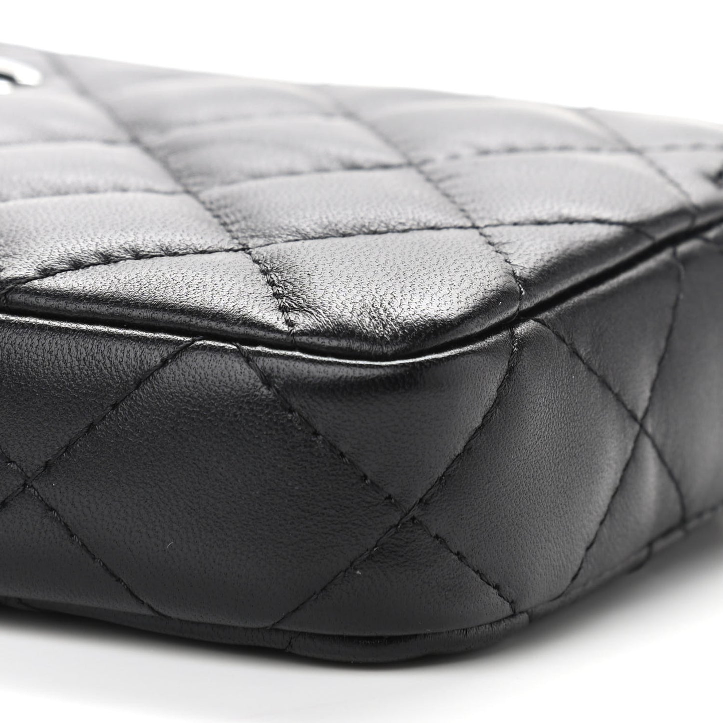 Lambskin Quilted Small Clutch With Chain Black