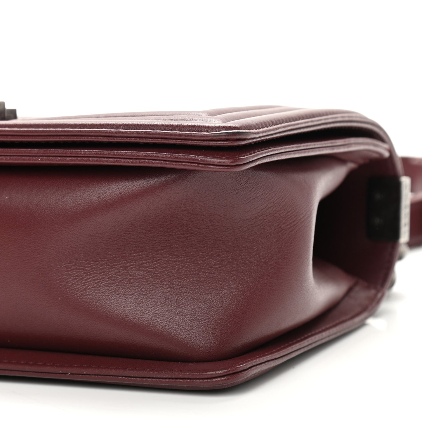 Calfskin Horizontal Quilted Medium Boy Flap Burgundy