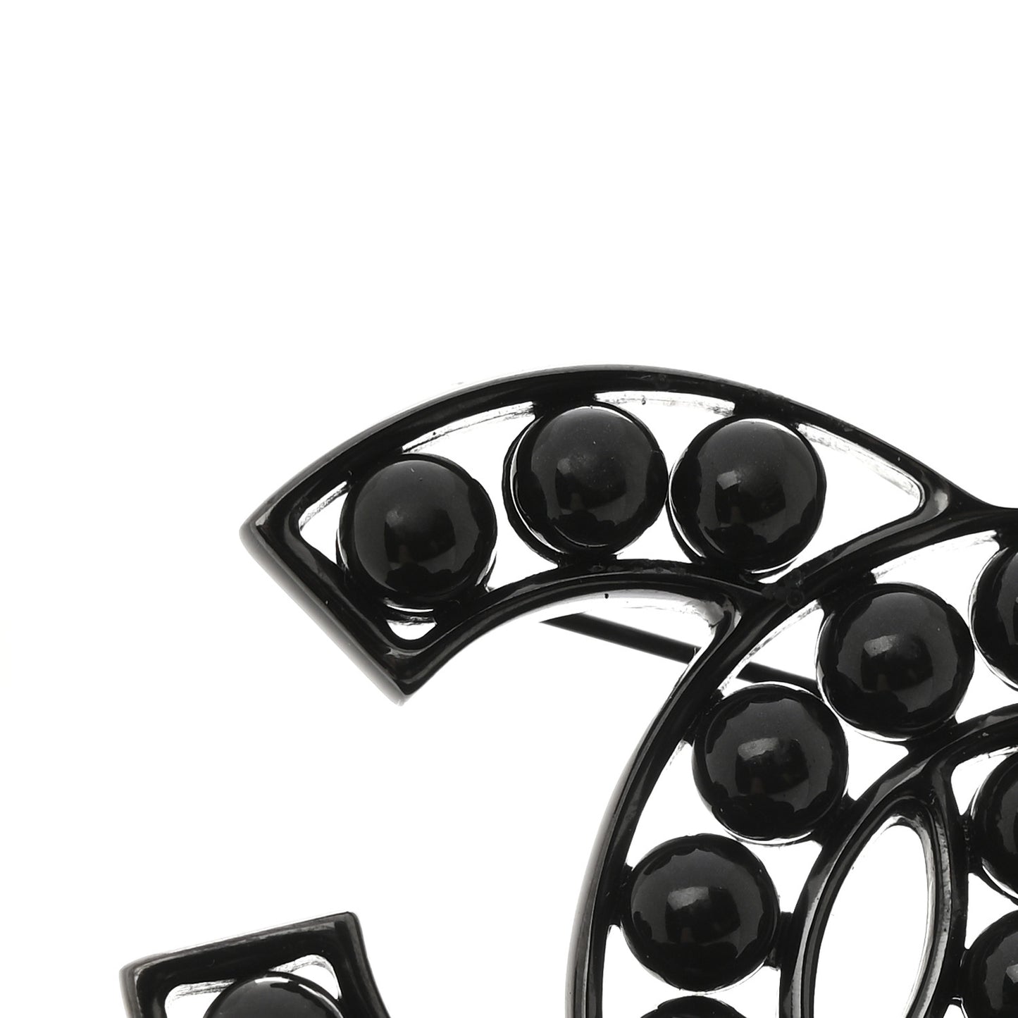 Bead CC Brooch Black