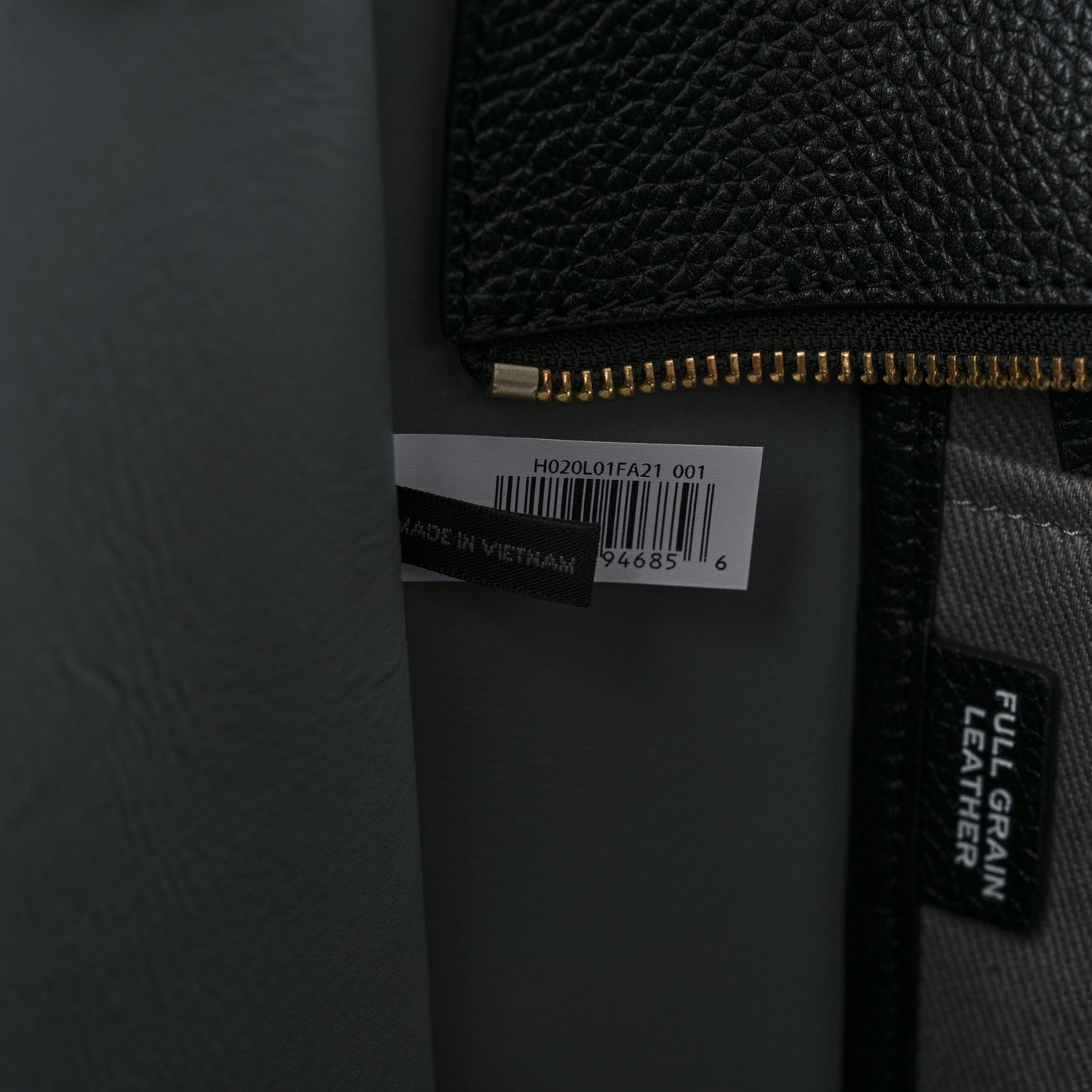 Grained Calfskin Large The Tote Bag Black