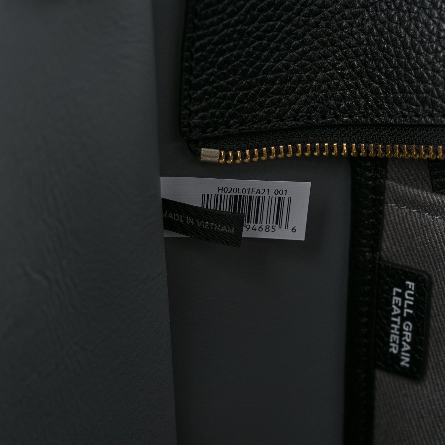 Marc Jacobs Grained Calfskin Large The Tote Bag Black 8 of 11