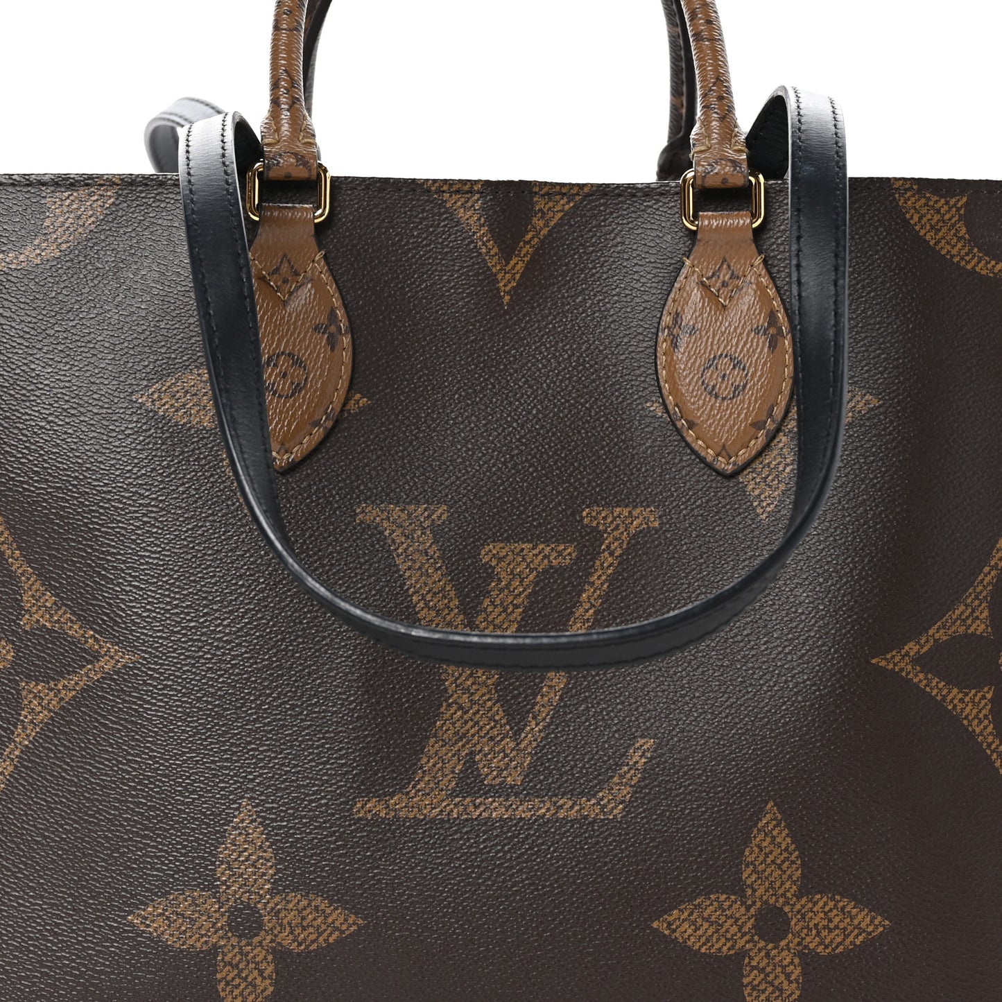 Reverse Monogram Giant Onthego MM