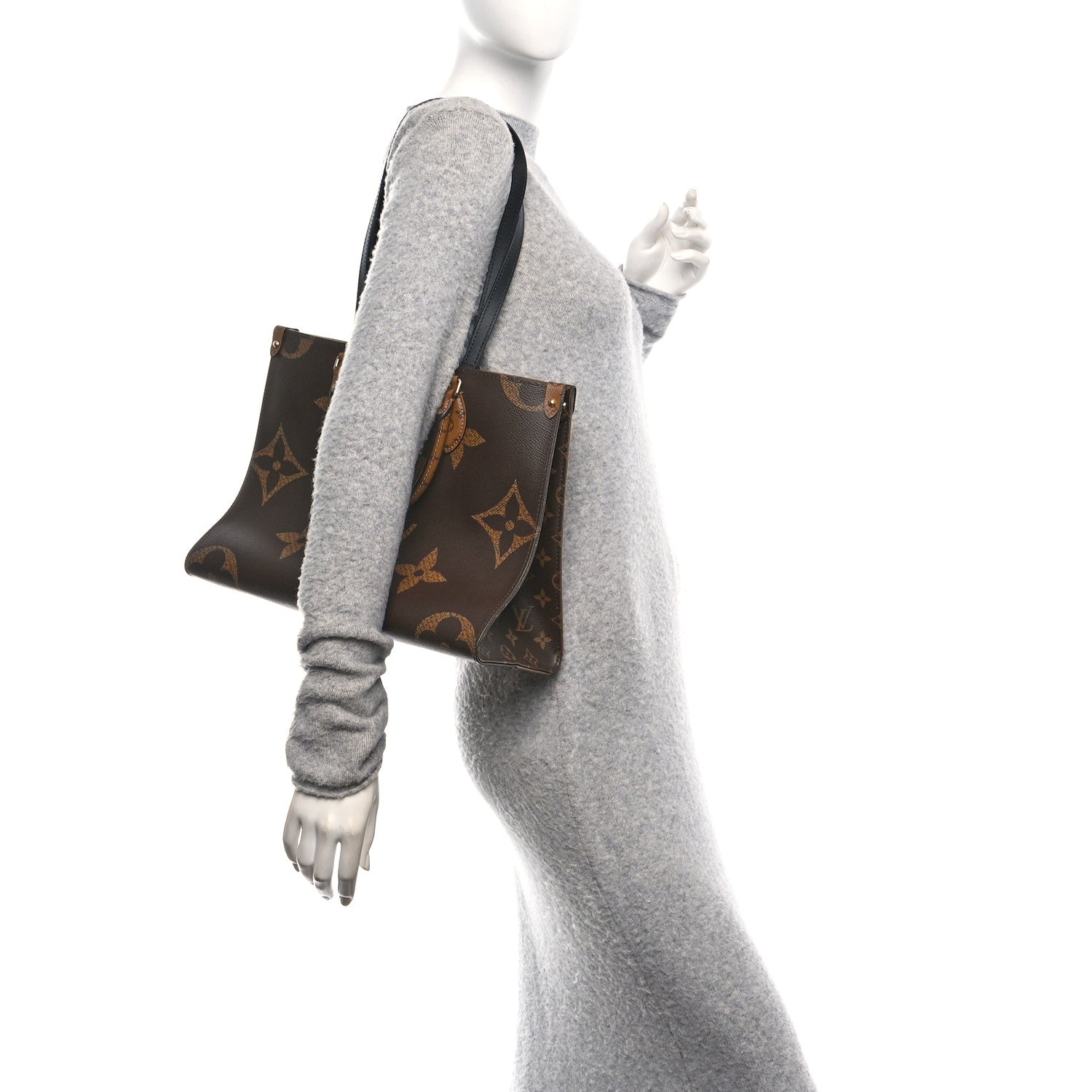 Louis Vuitton Reverse Monogram Giant Onthego MM 2 of 9