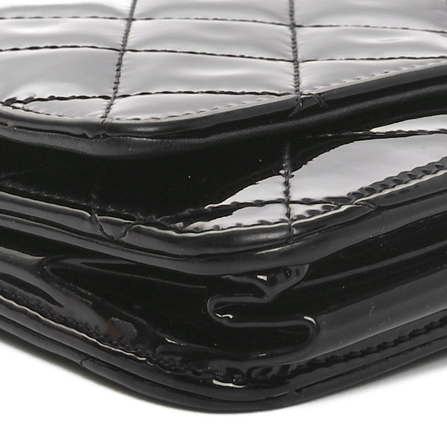 Patent Quilted Wallet On Chain WOC Black