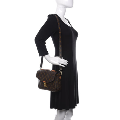 Louis Vuitton Monogram Pochette Metis 2 of 11