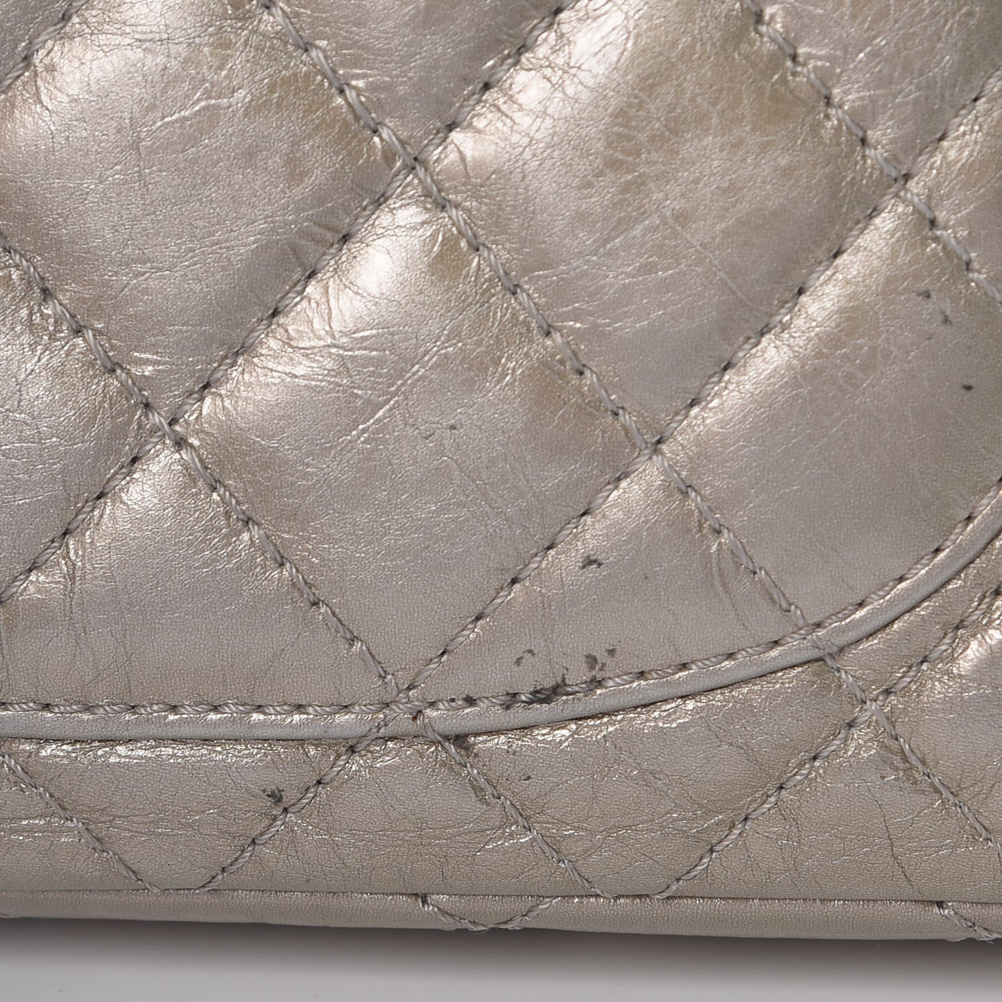 Metallic Aged Calfskin Quilted 2.55 Reissue 226 Flap Gold