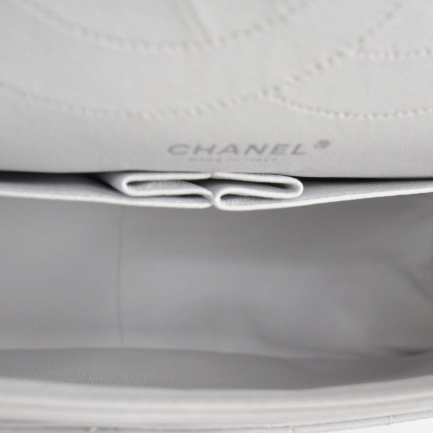 Distressed Leather 2.55 Reissue 227 Jumbo Flap White