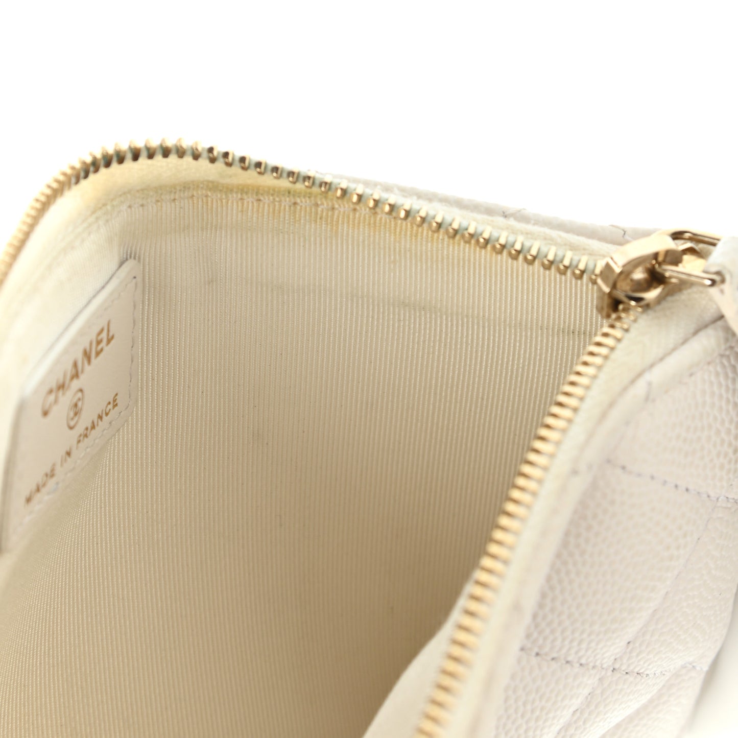 Caviar Quilted Classic Flat Wallet Pouch White