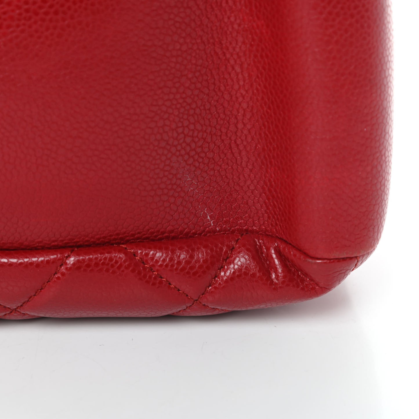 Caviar Quilted Timeless CC Soft Tote Red