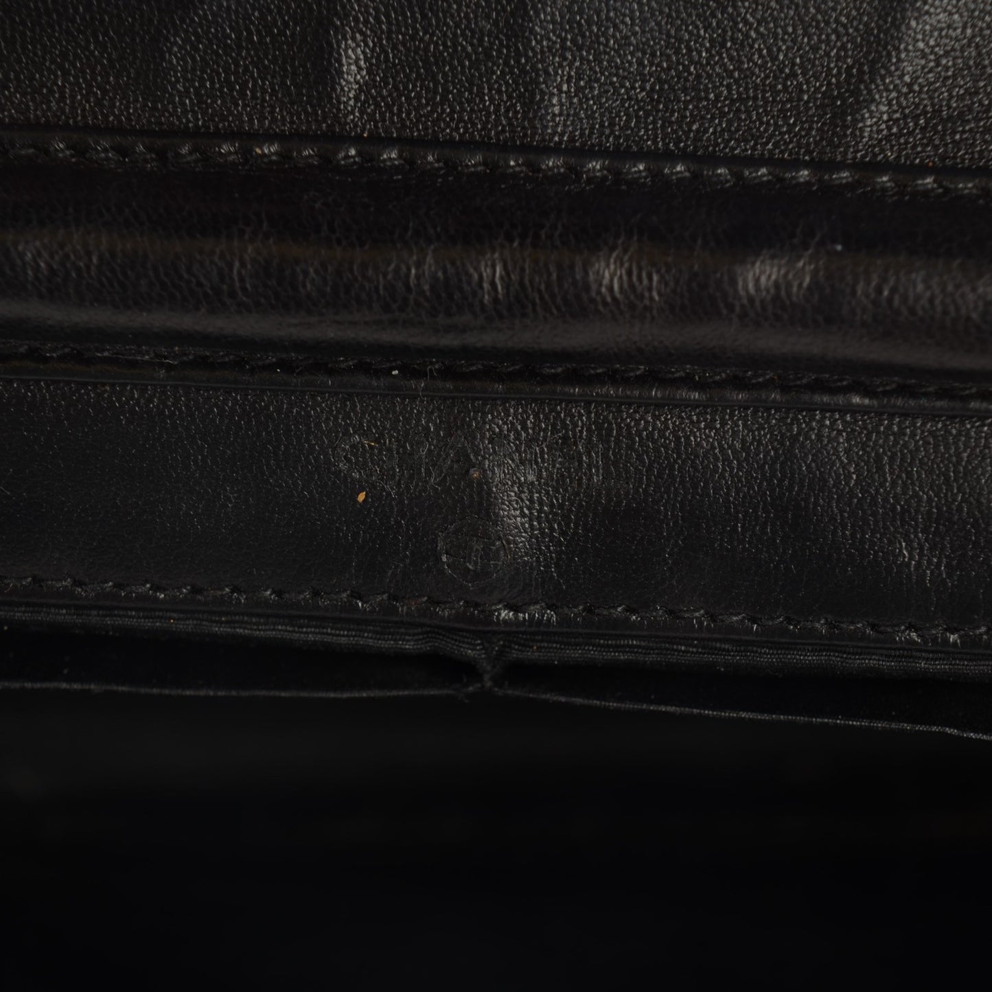 Caviar Timeless CC Wallet on Chain WOC Black