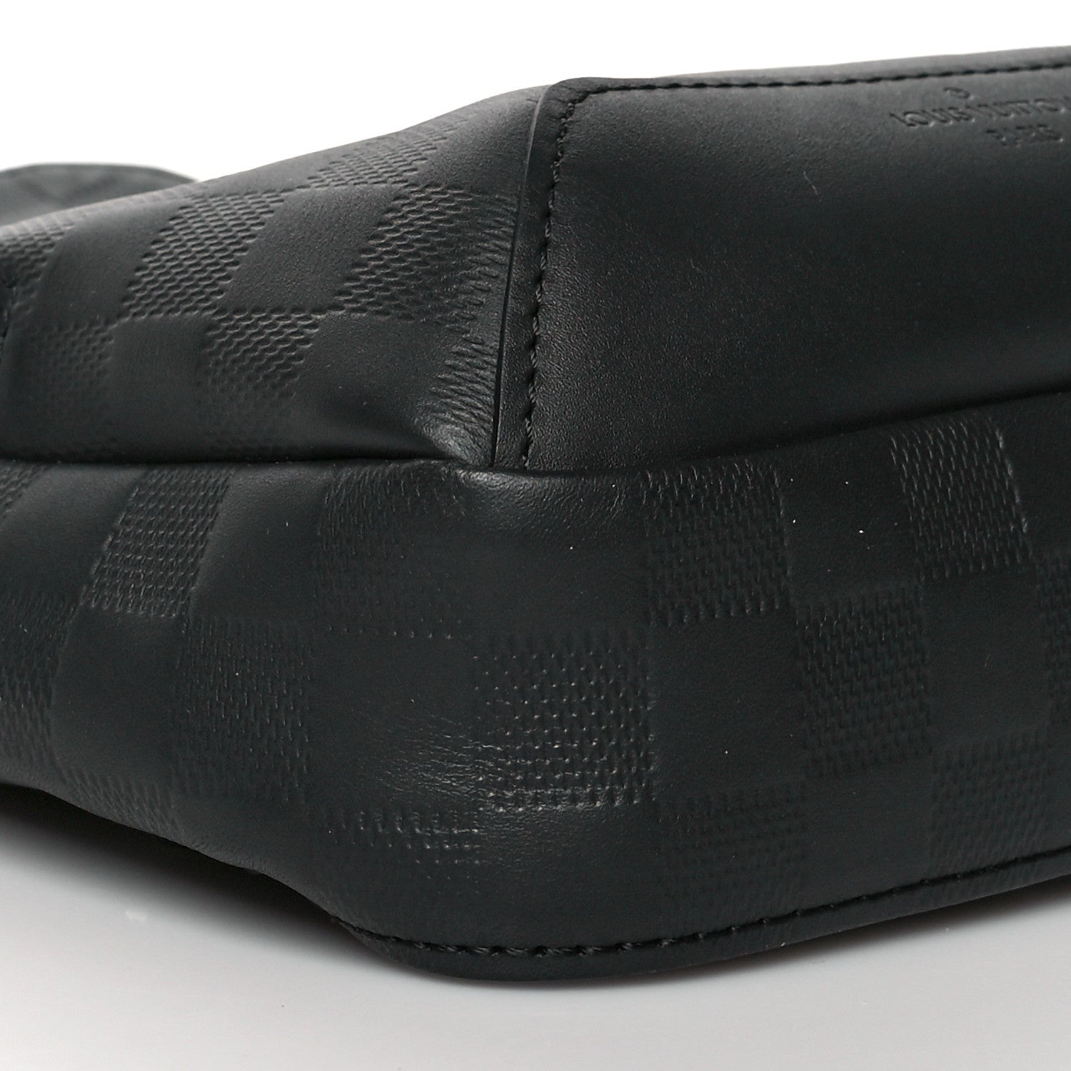 Louis Vuitton Damier Infini Avenue Sling Bag Onyx 7 of 9