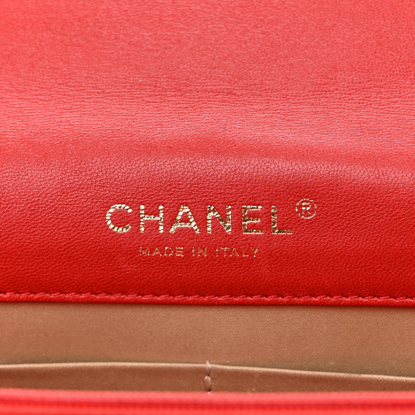 Lambskin Quilted Golden Class Wallet on Chain WOC Red