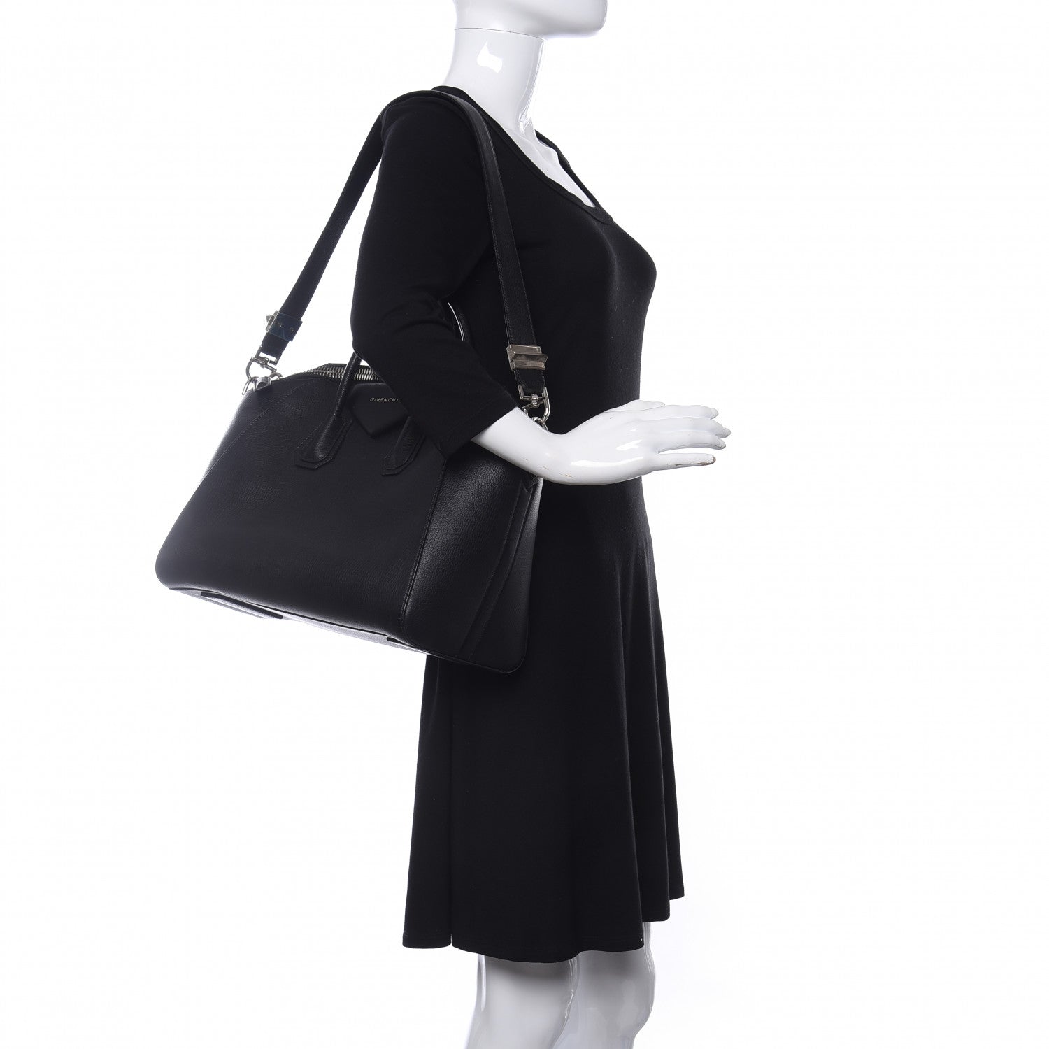 Givenchy Sugar Goatskin Medium Antigona Black 2 of 9
