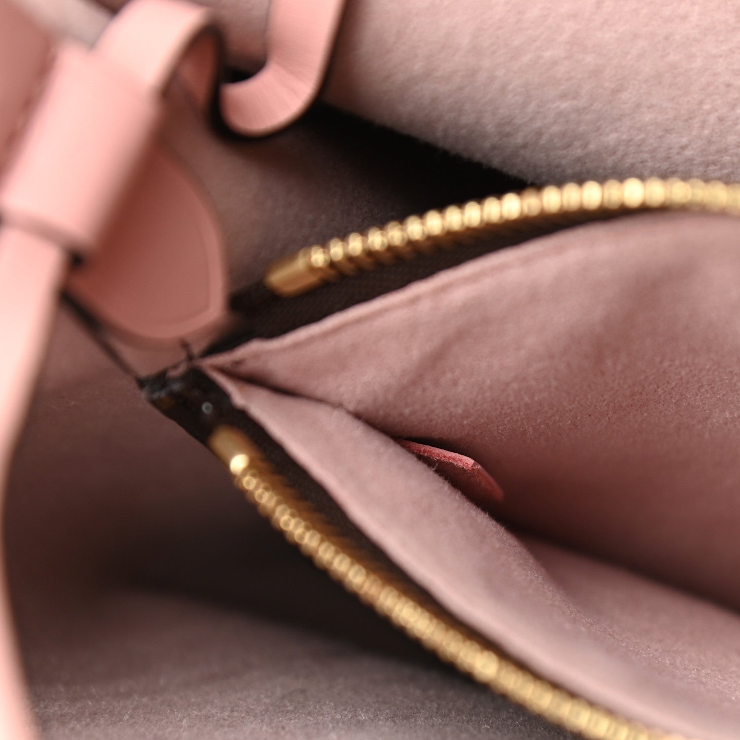 Louis Vuitton Monogram Neonoe MM Rose Poudre 8 of 11