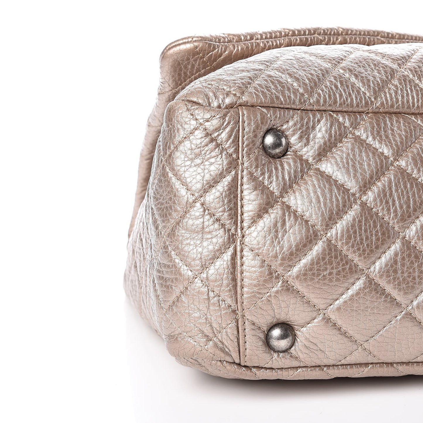 Metallic Calfskin Quilted XXL Travel Flap Bag Gold