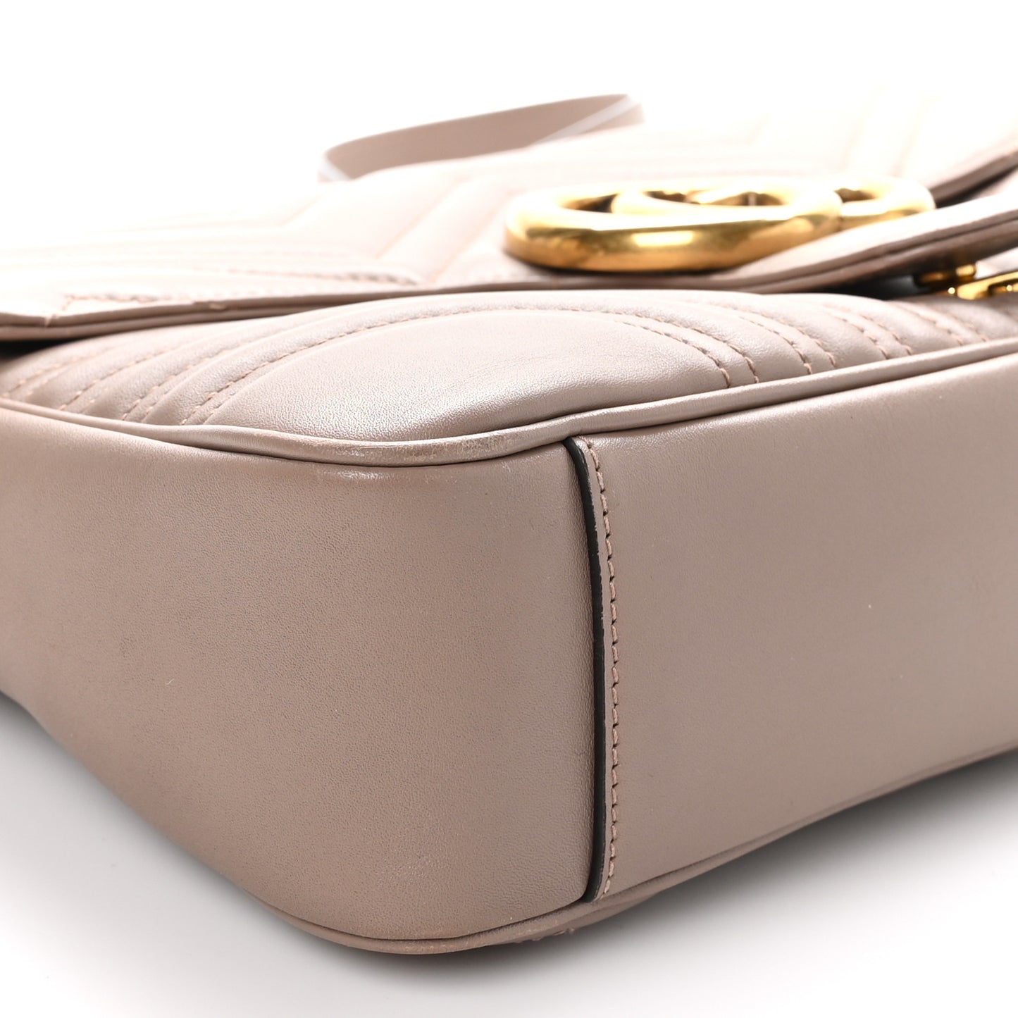 Calfskin Matelasse Medium GG Marmont Shoulder Bag Porcelain Rose