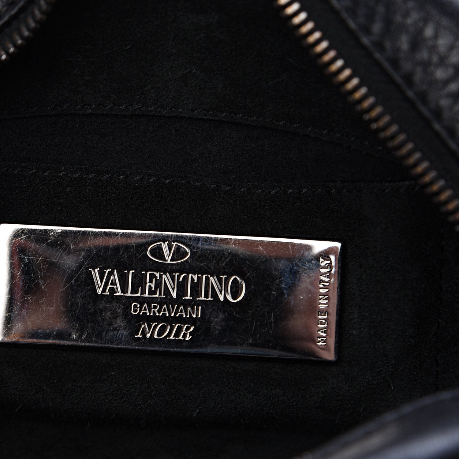 Valentino Garavani Grained Calfskin Onyx Rockstud Rolling Camera Crossbody Bag Black 9 of 11
