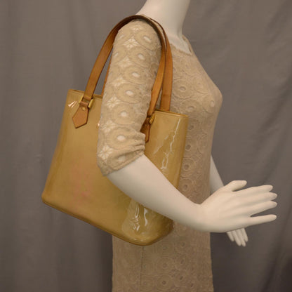 Louis Vuitton Vernis Houston Beige 2 of 7
