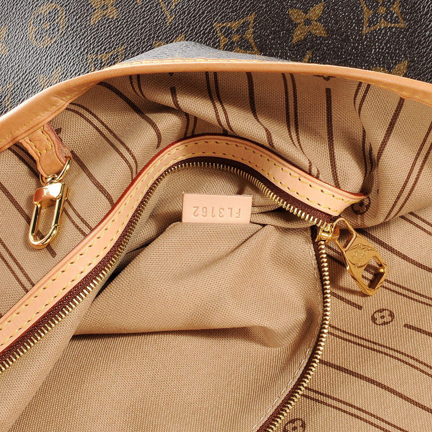 Monogram Delightful GM