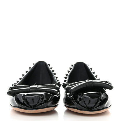 Valentino Garavani Patent Tonal Rockstud Bow Ballerina Flats 38 Black 2 of 9