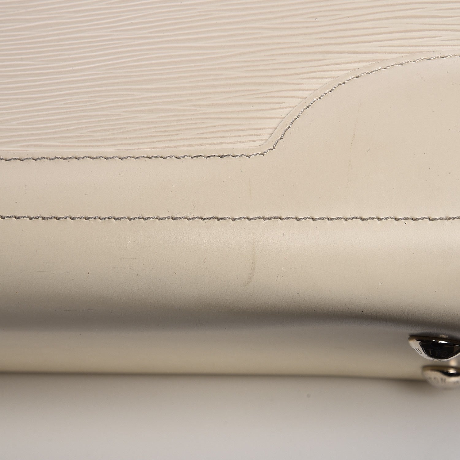 Louis Vuitton Epi Madeleine GM Ivory 15 of 16