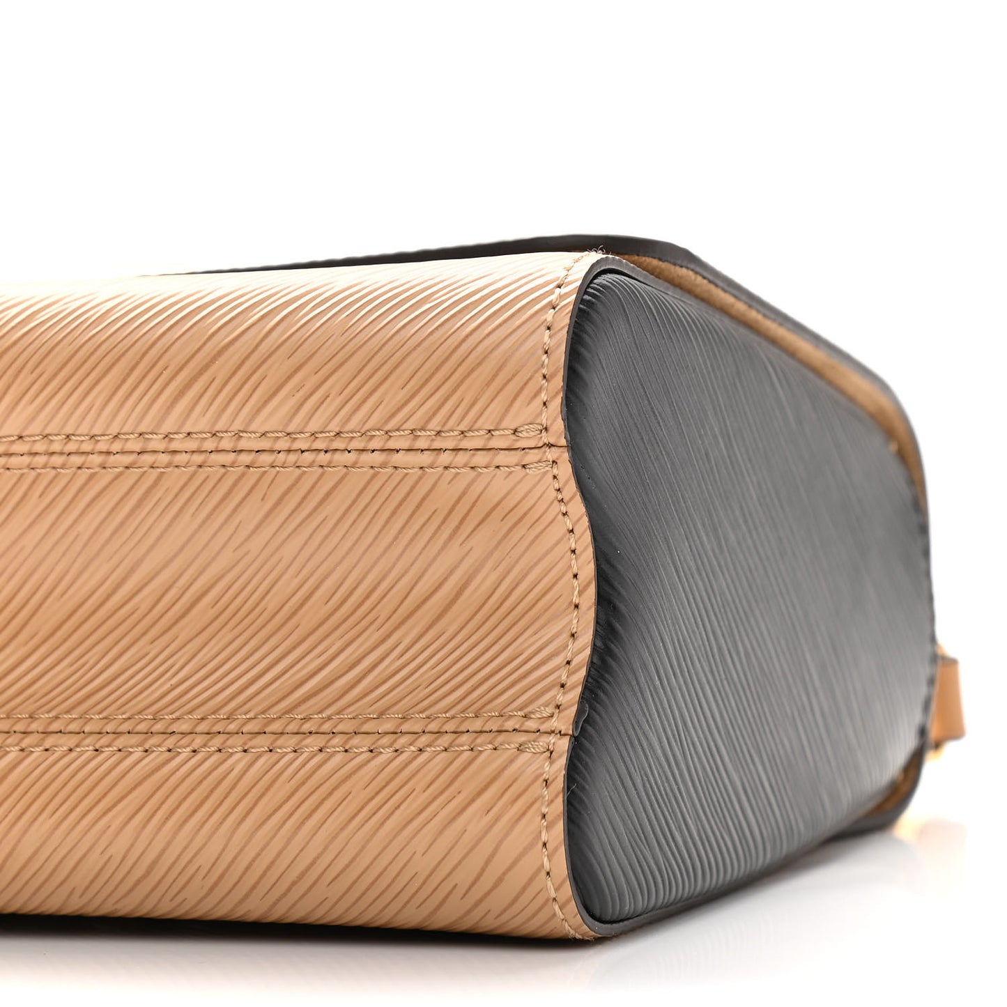 Epi Twist Shoulder Bag MM Camel