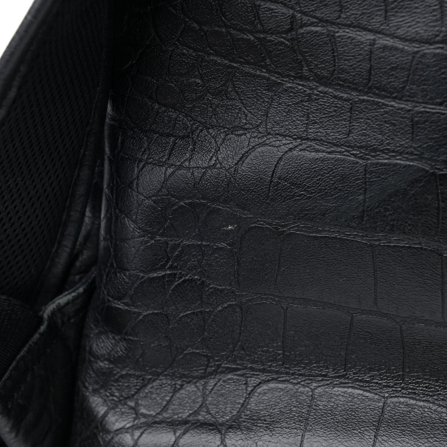 Calfskin Crocodile Embossed Medium Luxus Backpack Black