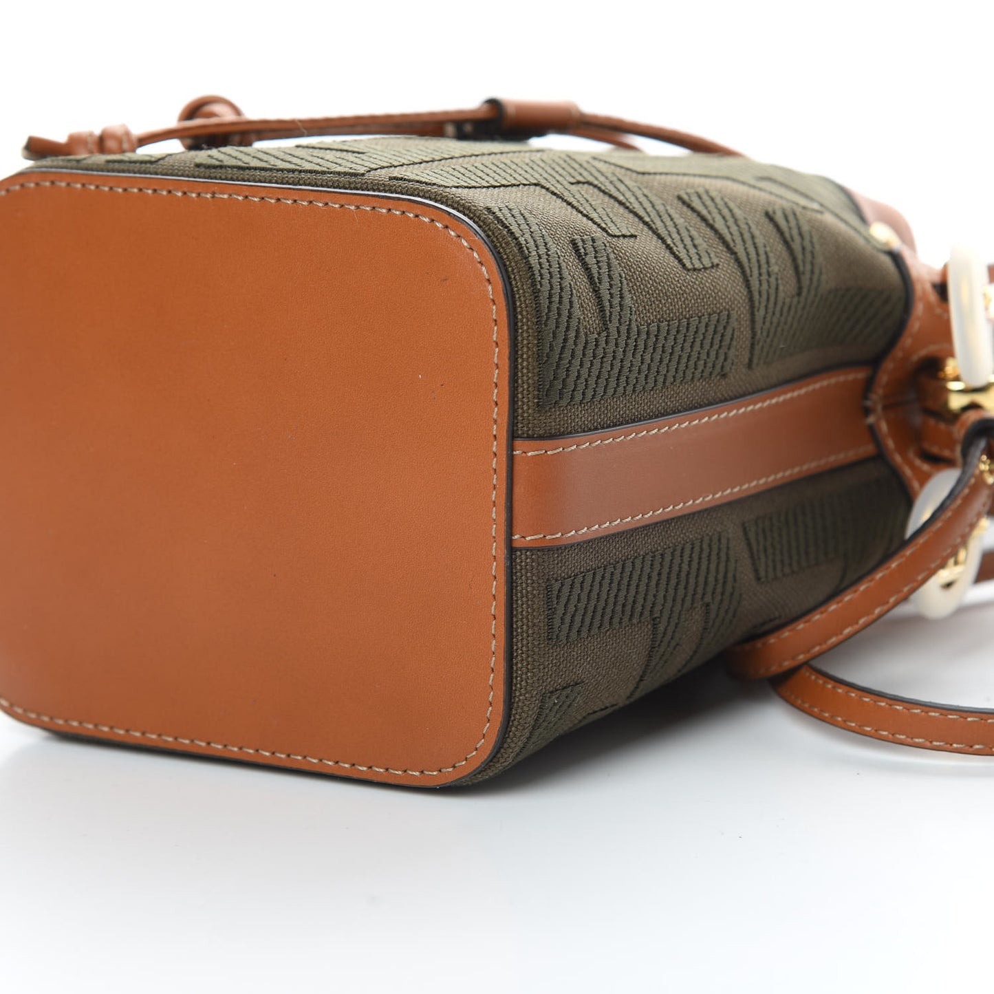 Canvas Vitello King F is Fendi FF Embroidered Mini Mon Tresor Bucket Bag Amazzonia Cuoio