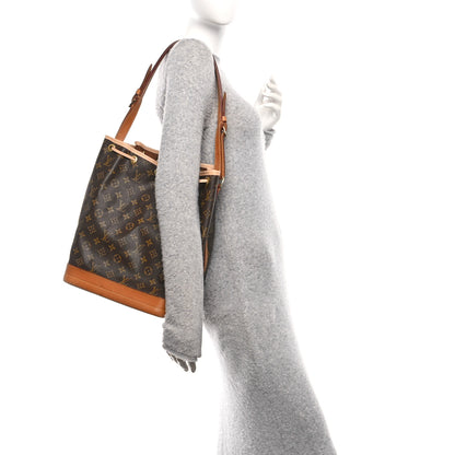 Louis Vuitton Monogram Noe 2 of 10